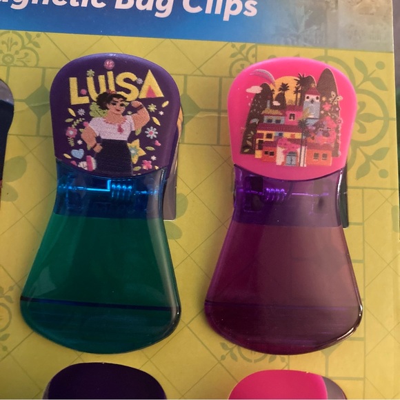 NWT Disney Encanto 8 piece magnetic bag clips - Picture 3 of 4